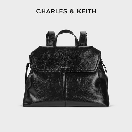 复古大容量双肩包CHARLES&KEITH