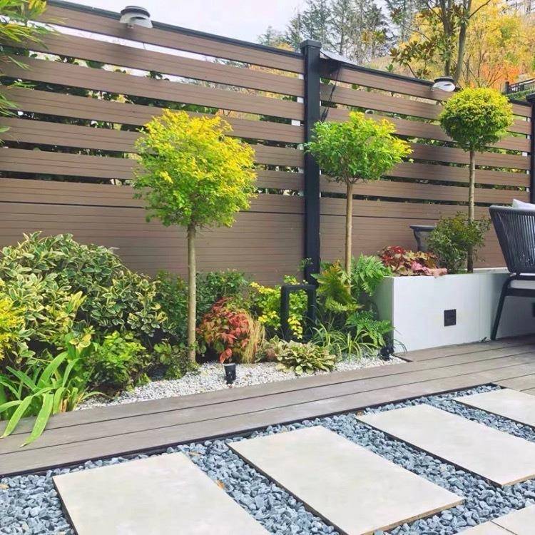 户外庭院花园围栏塑木围栏防腐木格栅围墙护栏