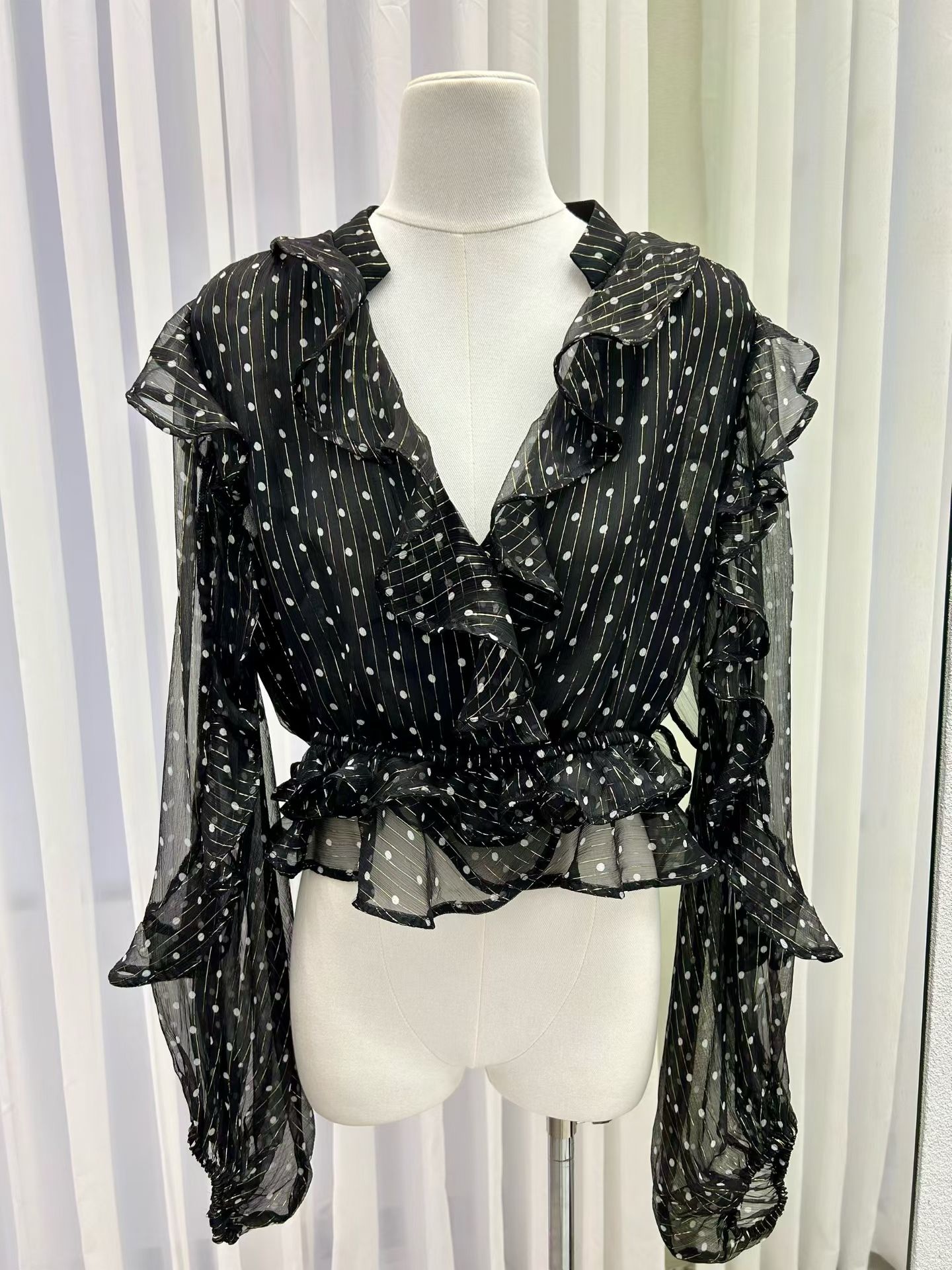 波点印花雪纺衫木耳边设计感荷叶边飞飞袖减龄衬衫女