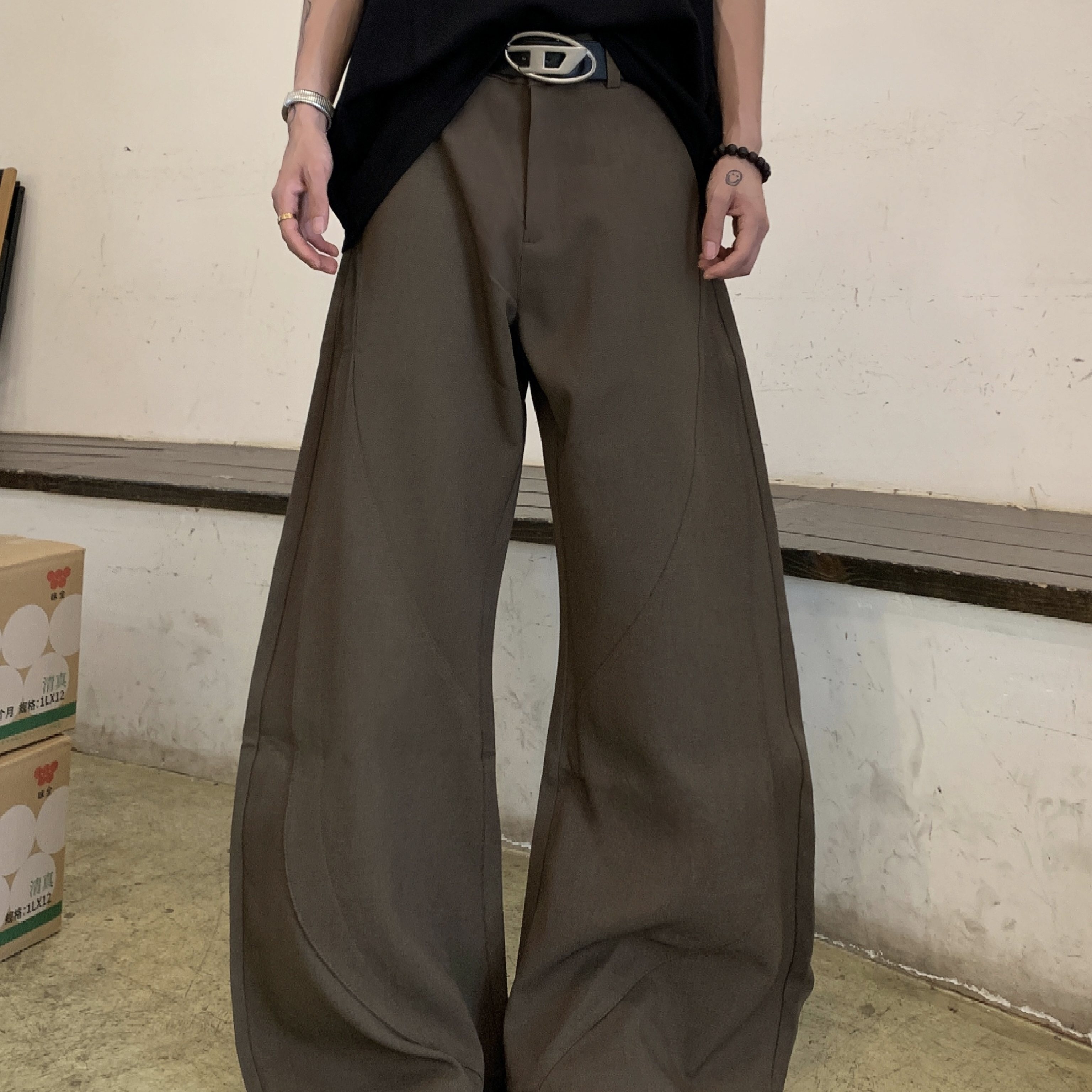 Med老叔 小众解构廓形咖色弯刀西裤cleanfit显瘦拖地阔腿裤男女款,男装,牛仔裤,淘宝优惠券,粉丝福利购,淘宝优惠卷