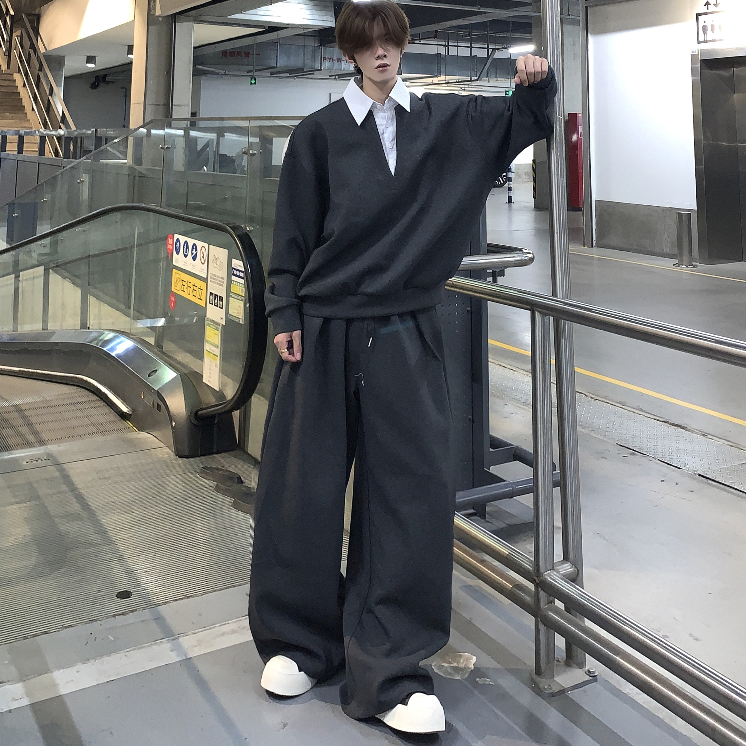 Med老叔小众假两件拼接撞色翻领长袖T恤潮牌套头上衣休闲裤套装男,男装,休闲运动套装,淘宝优惠券,粉丝福利购,淘宝优惠卷