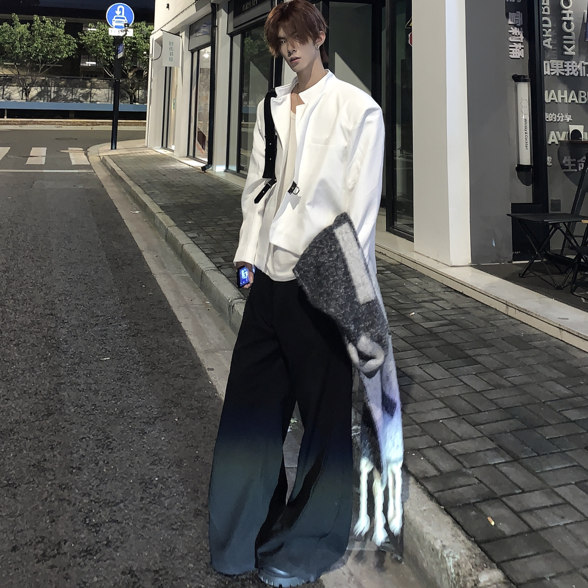 新中式立领廓形垫肩西装男