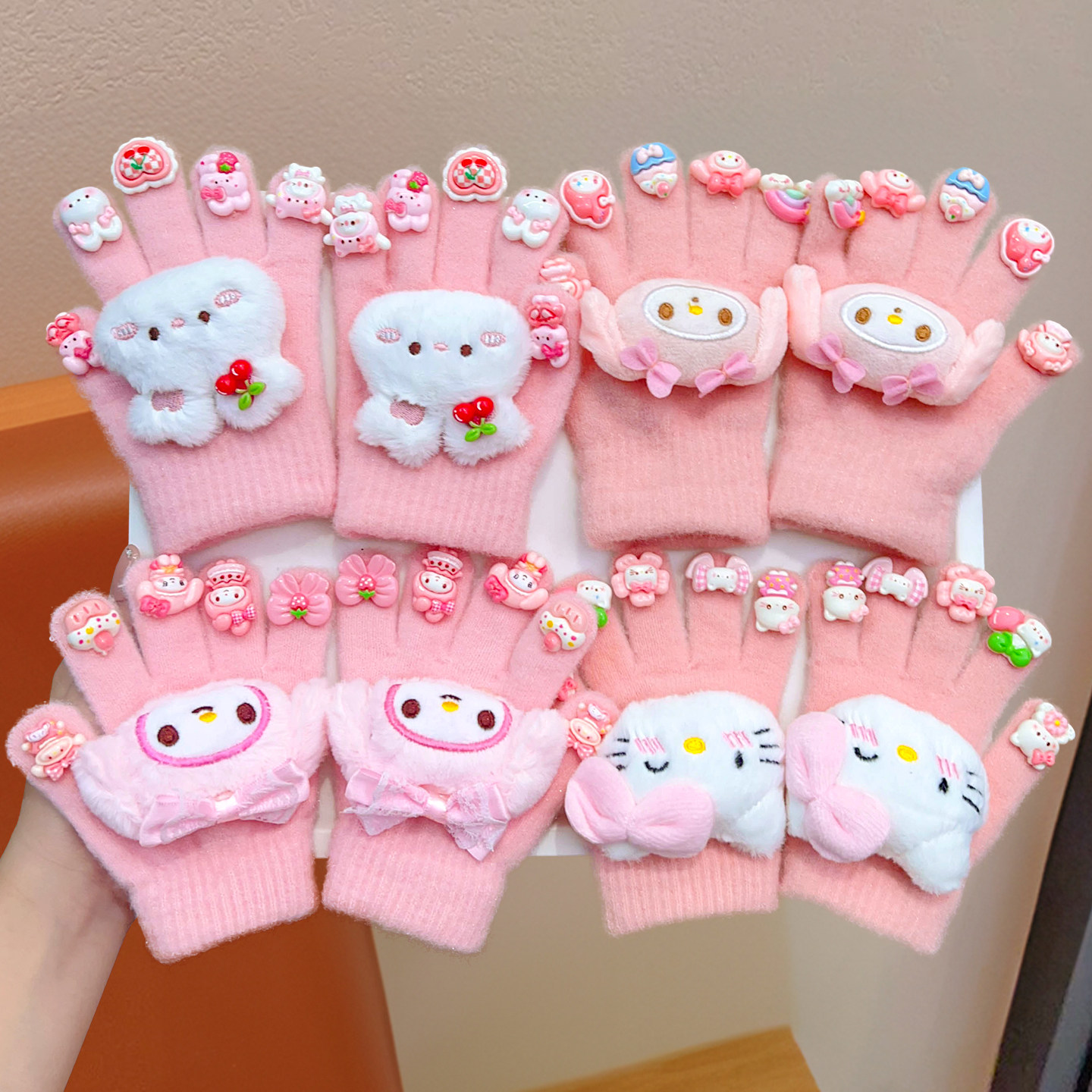 儿童卡通毛绒手套女童秋冬加厚保暖五指套小女孩上学骑行防风护手