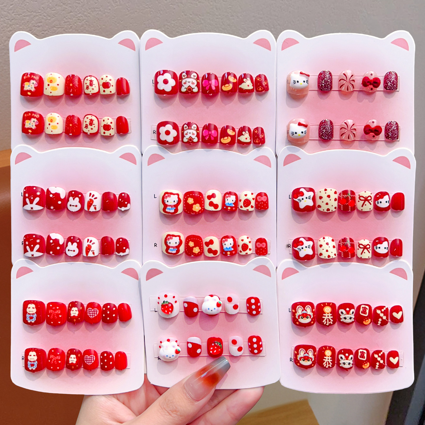 红色新年儿童指甲贴2026新款卡通趣味3-10岁可爱小女孩短款美