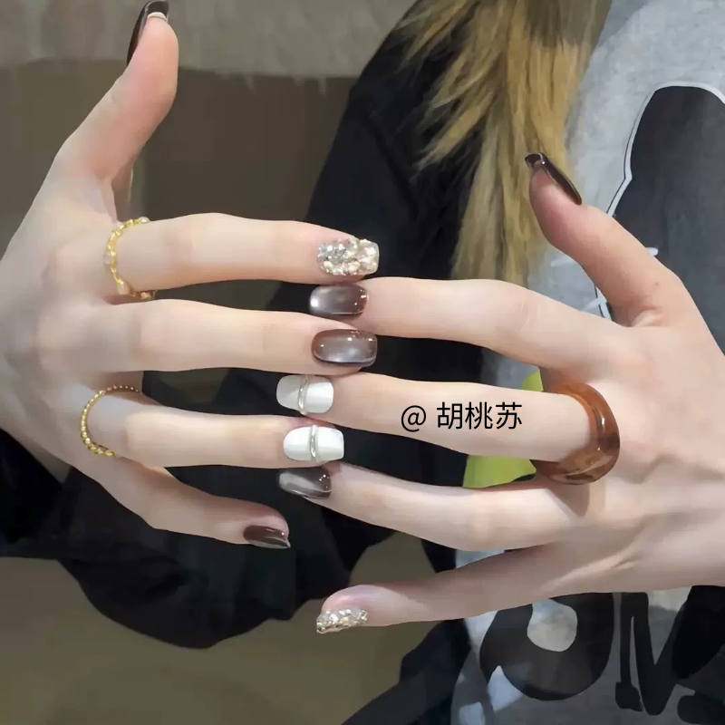 秋冬新款焦糖奶咖轻奢韩版纯手工穿戴甲短款高级感气质猫眼美甲片,彩妆/香水/美妆工具,穿戴甲/甲片,淘宝优惠券,粉丝福利购,淘宝优惠卷