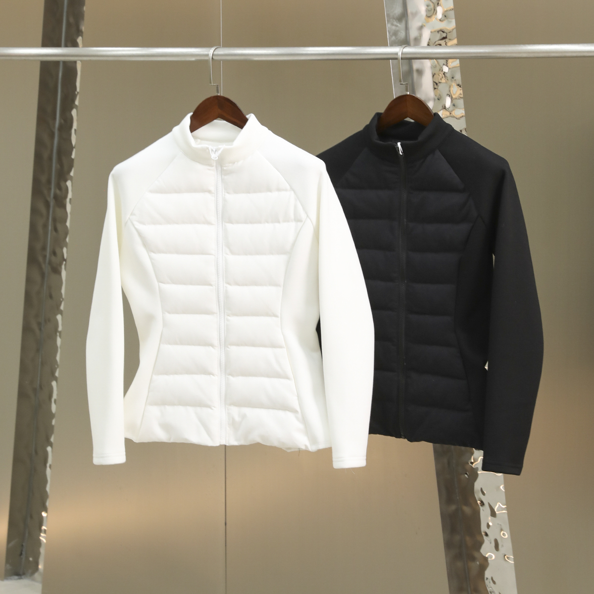 女款来啦！今年超火的！针织拼接90鸭绒！冬季女式立领收腰羽绒服