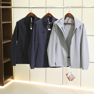 LT系列 男士 高级无缝压胶 新款 立领运动夹克 3D精裁 柜3000