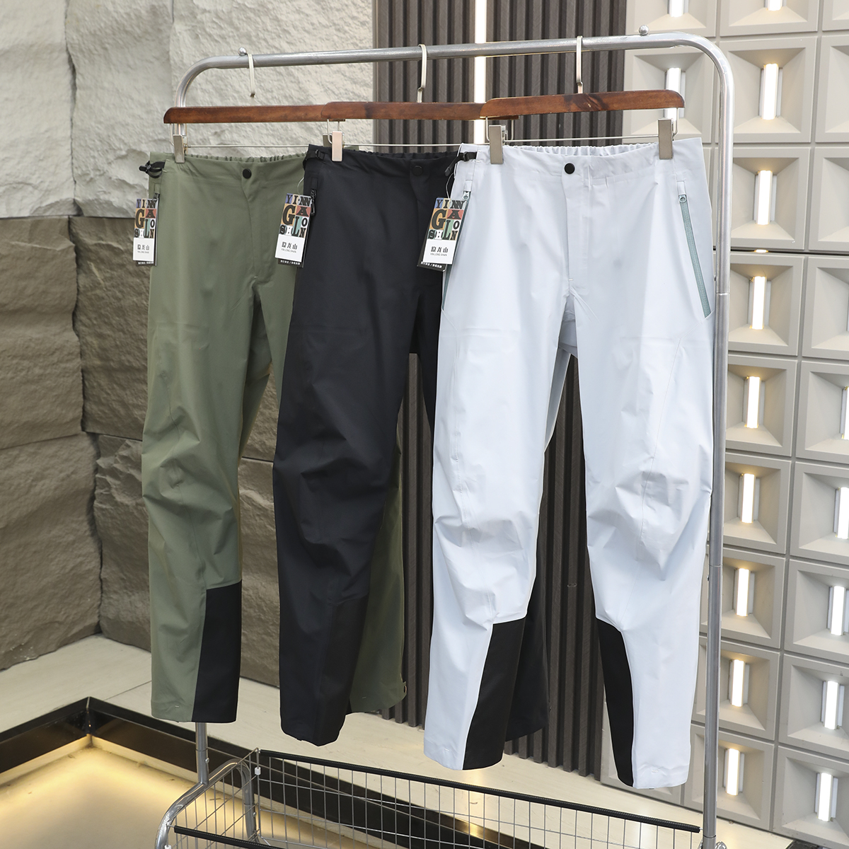 柜1700！全身压胶工艺！3防科技面料！男士户外硬壳冲锋裤滑雪裤