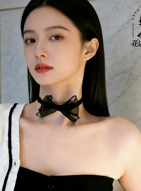 2025新项圈女颈带蕾丝黑色复古项链轻奢小众酒红丝绒山茶花锁骨链