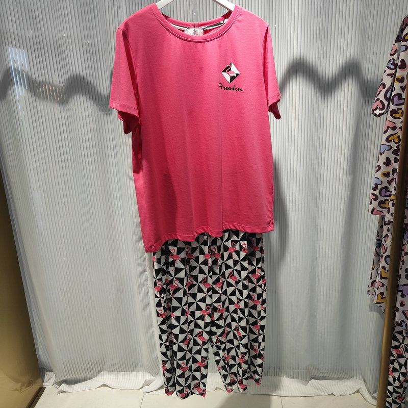 亲亲吾衣413659女生春夏火烈鸟格冰岛丝港风短袖7分裤睡衣家居服