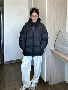 黑色羽绒外套女短款2024冬季新款韩版90白鸭绒小个子加厚面包服外