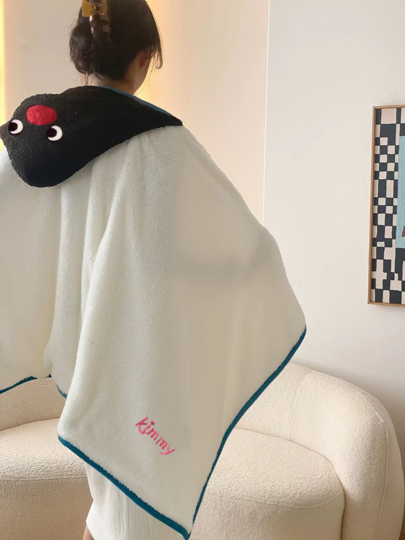 卡通可爱呆萌企鹅四季通用带帽披风斗篷宅人家居办公室宿舍空调毯
