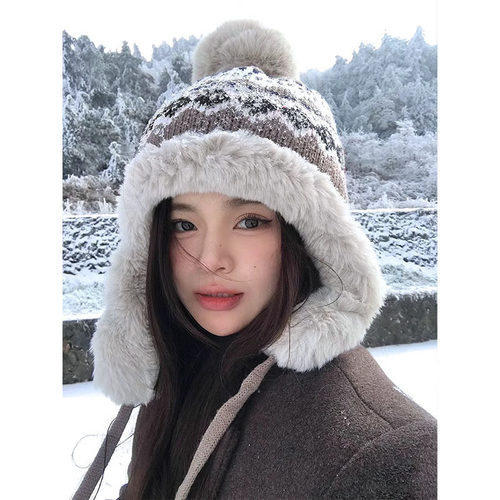 川西旅游毛绒针织毛线帽女2025年秋冬季保暖防寒护耳雷锋帽子撞色