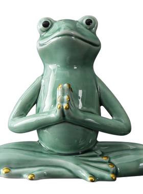 辉道青蛙软装饰品卡通酒柜