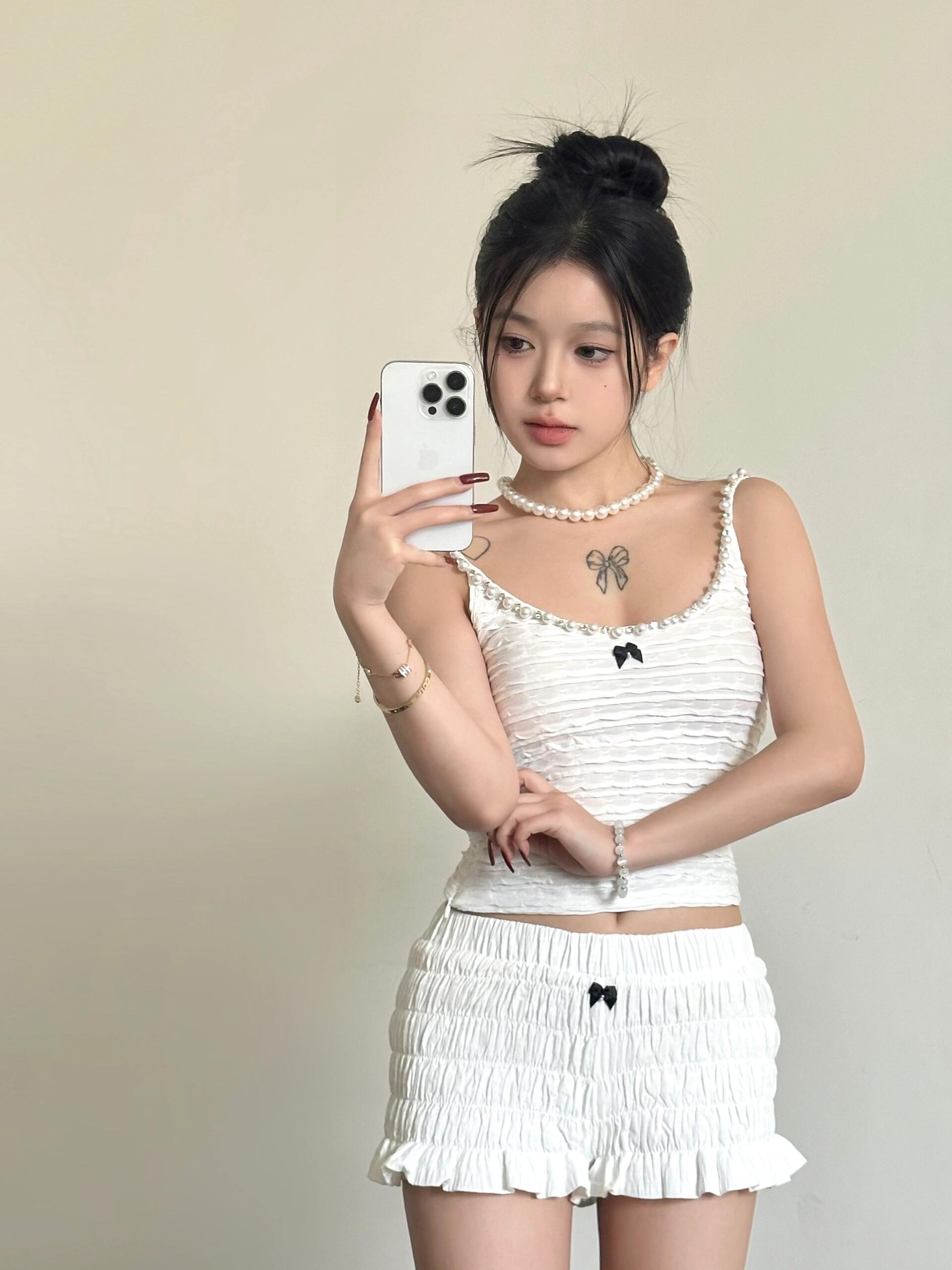 白色蝴蝶结低腰松紧泡泡短裤女2025夏季新款百搭休闲显瘦花苞裤