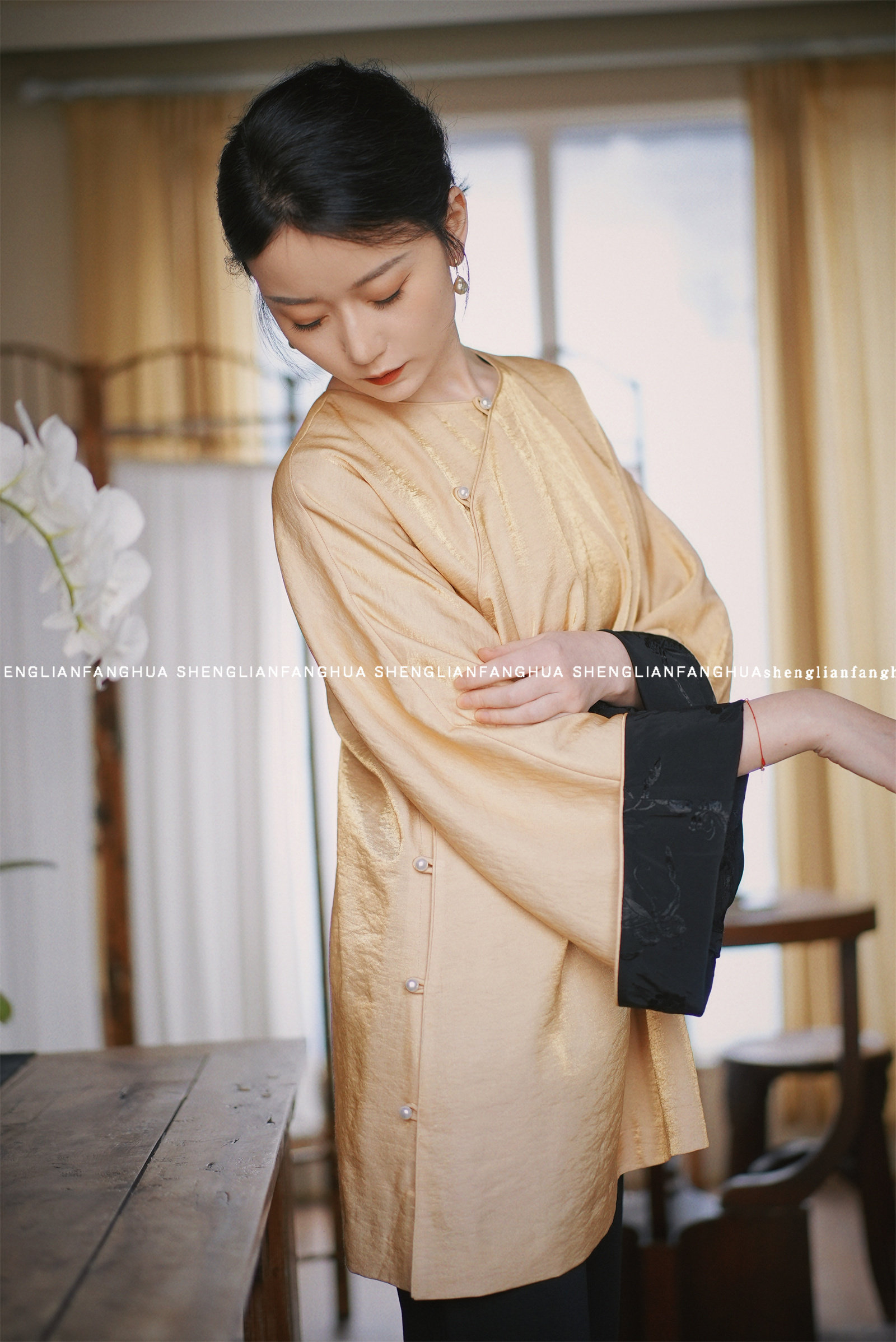 笙莲芳华 新中式盘扣丝麻衬衫袖口拼接绣花复古长袖上衣,女装/女士精品,汉服上装,淘宝优惠券,粉丝福利购,淘宝优惠卷