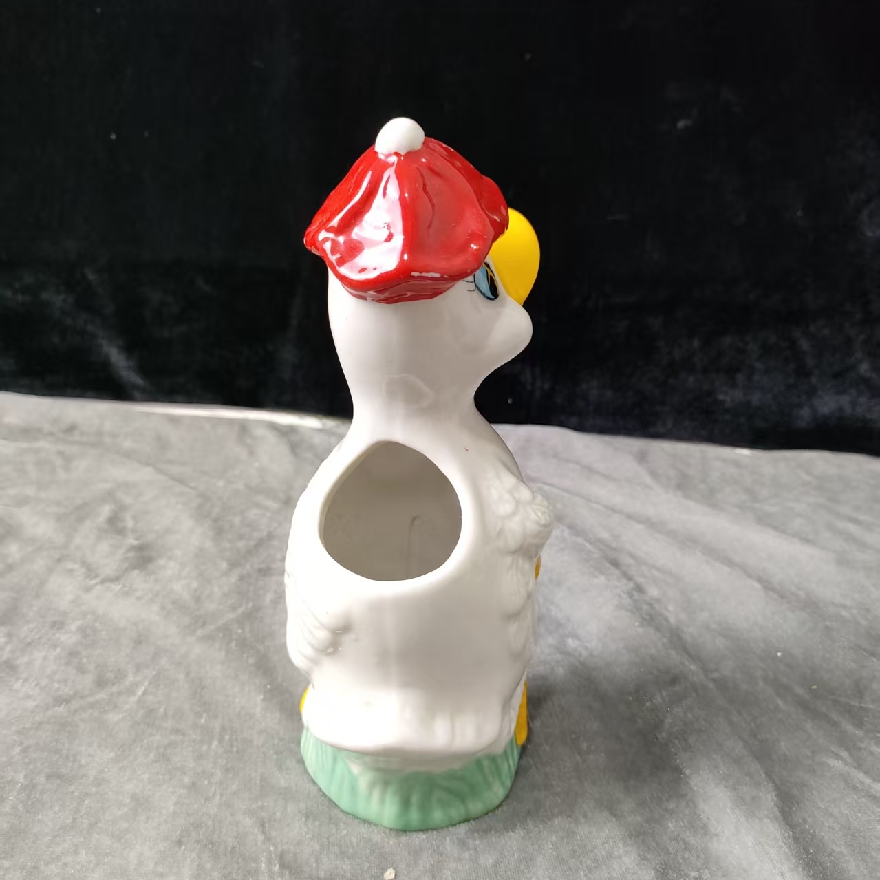 外贸出口老瓷鸭子花瓶摆件,有掉色,实物如图介意勿拍,满20包邮