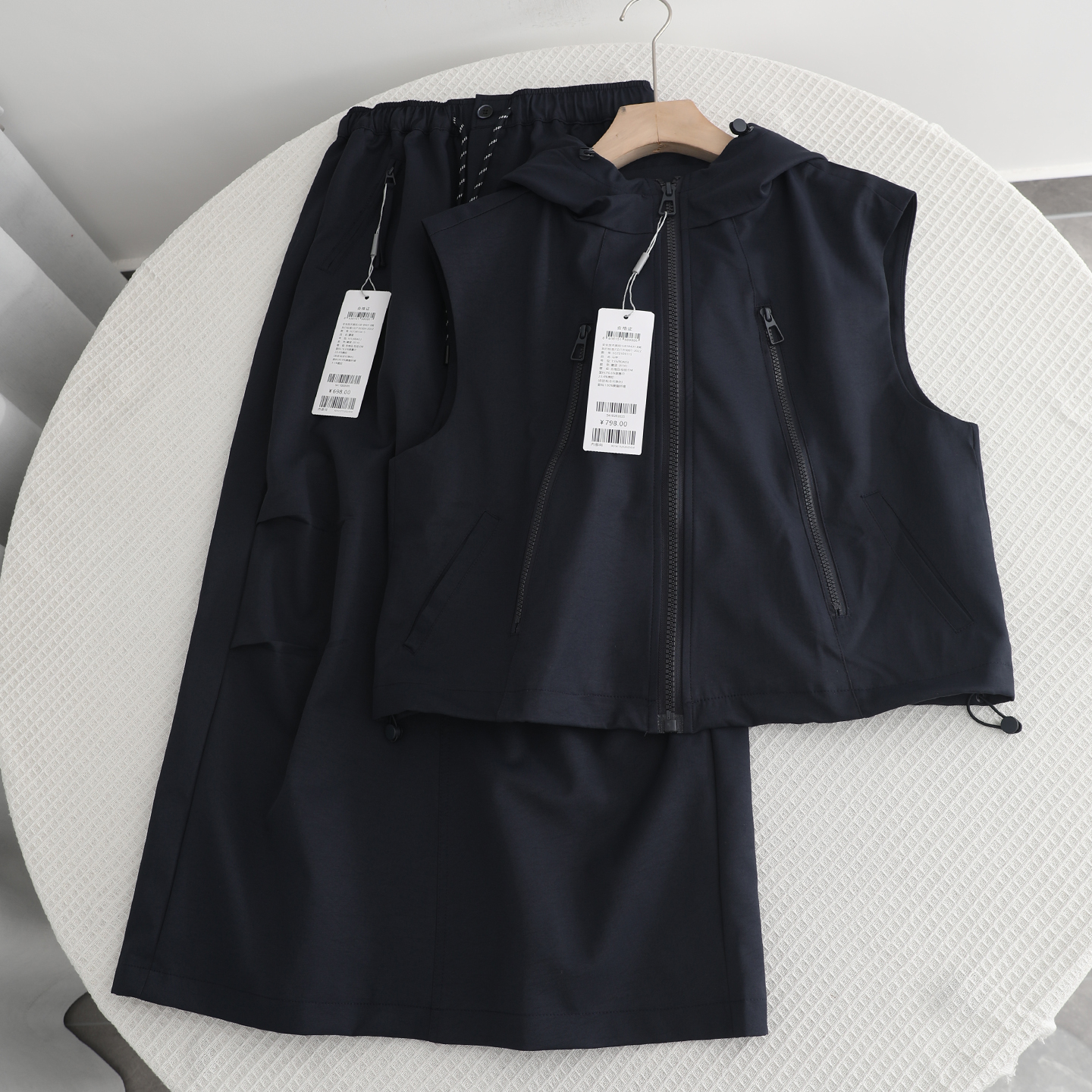 诗家~时尚简约休闲连帽无袖马甲短外套2025秋季新款工装风半身裙