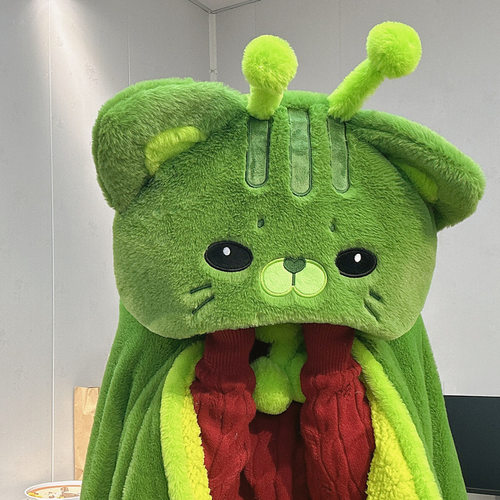 可爱外星猫披风毛绒斗篷披肩午睡毯办公室居家加厚保暖毯闺蜜礼物