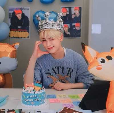 王冠气球帽子生日派对崔胜澈同款