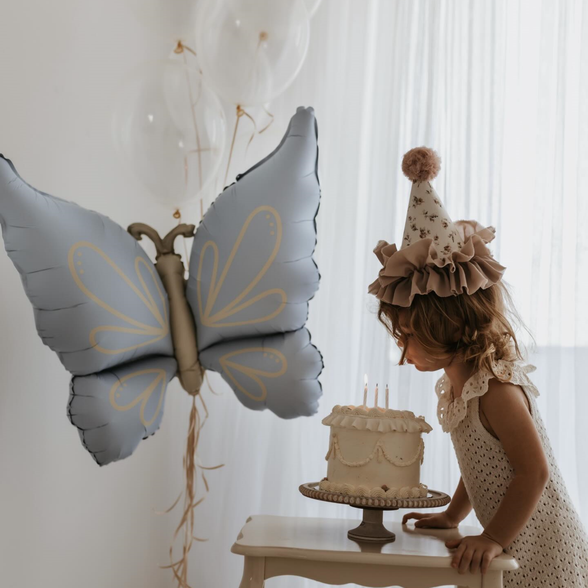 蓝色蝴蝶结铝膜气球套餐飘空透明乳胶气球束节日周岁派对装饰用品