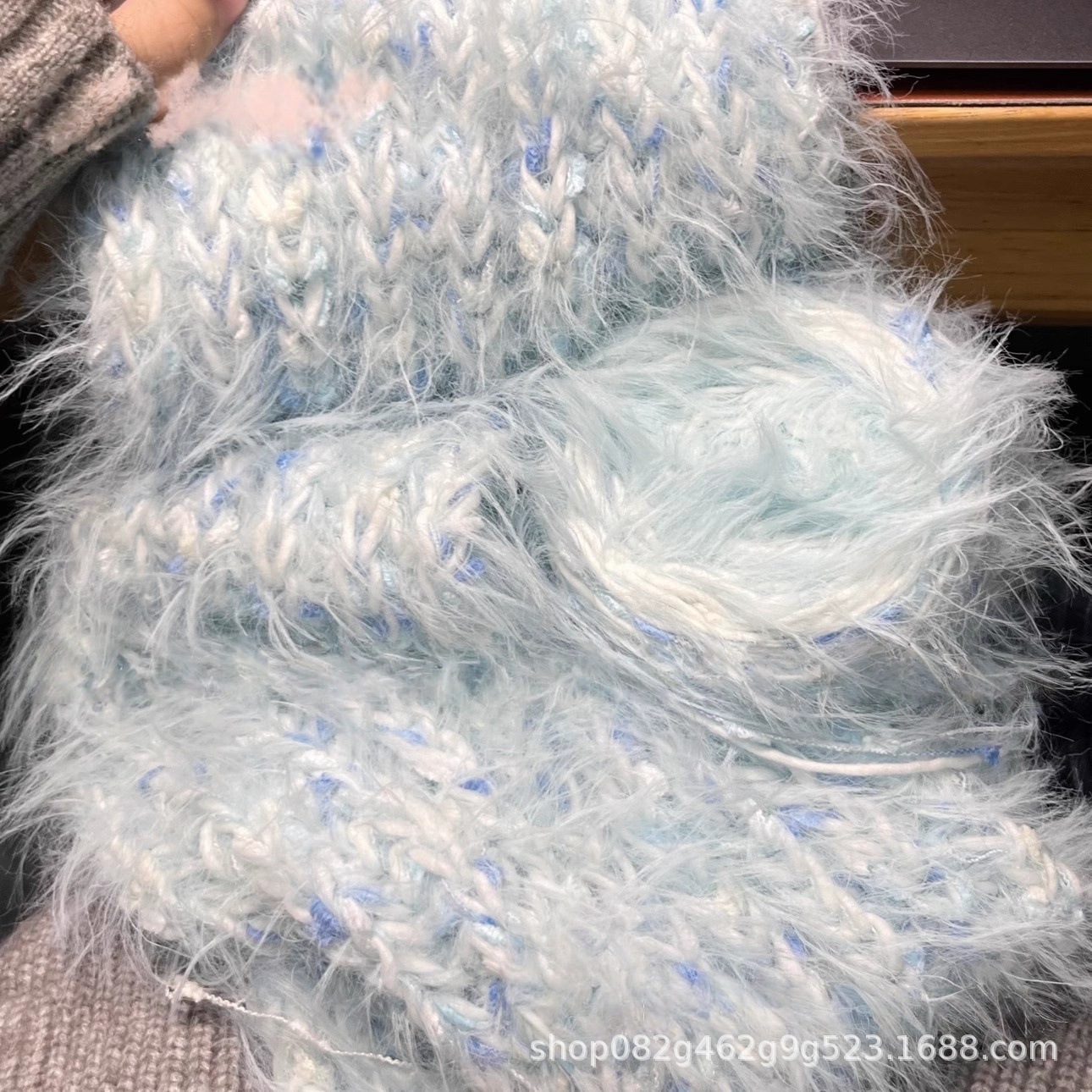 邮选溺手工diy温暖海盐波蓝手混线围巾编织材料包棒针粗毛线送