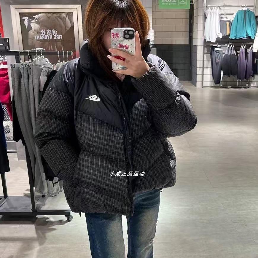 Nike保暖科技女立领宽松羽绒夹克