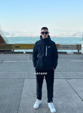 耐克Nike男女春秋梭织户外软壳冲锋衣连帽防水夹克DM5500-010-334