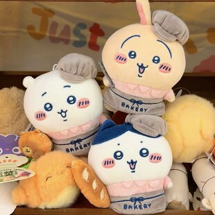 日本日版chiikawa吉伊面包乌萨奇店员书包挂件卡哇小八热狗玩偶