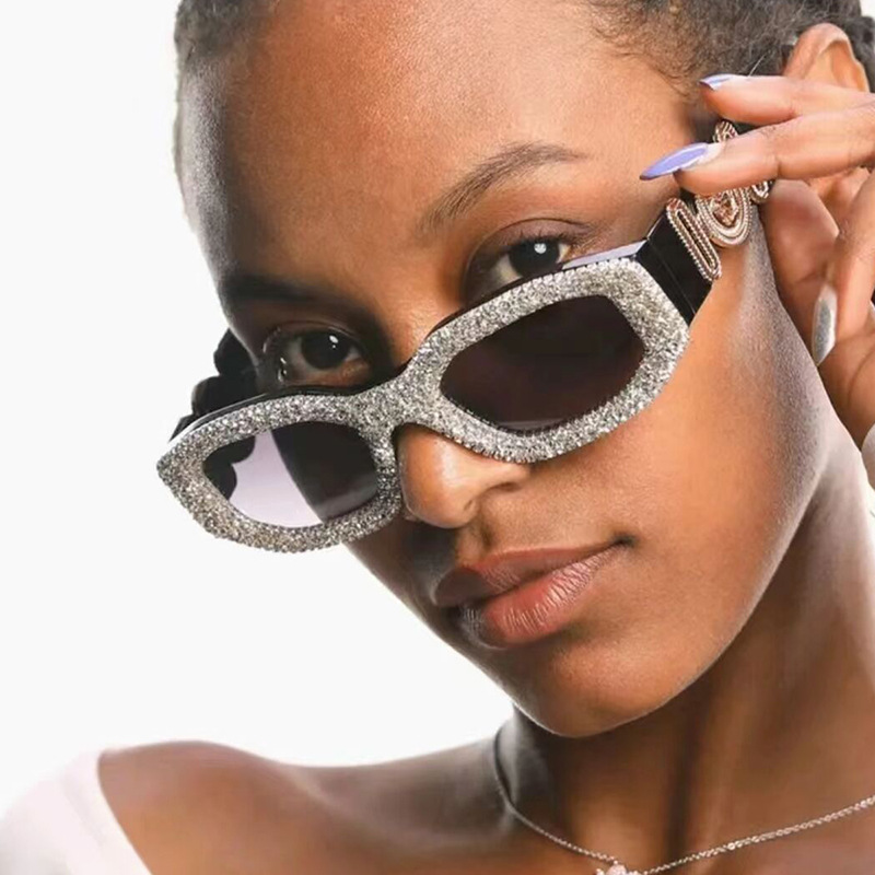 2024Diamond sunglasses新款镶钻太阳镜欧美墨镜街拍潮流太阳眼镜