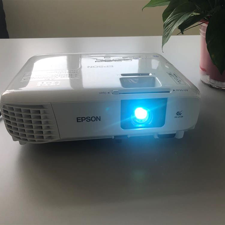 高清教育家用会议培训投商务影机