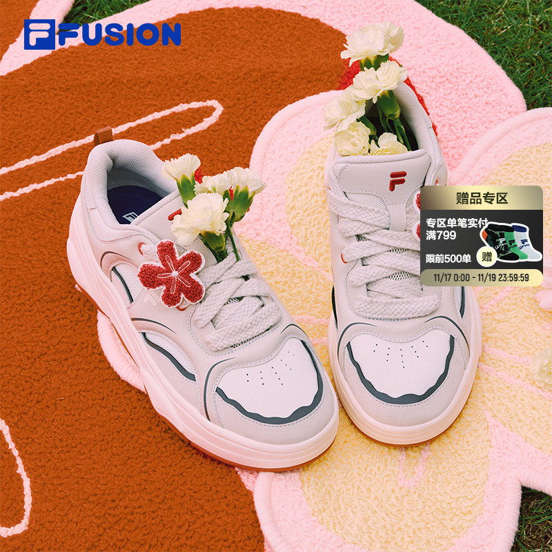 FILA FUSION斐乐潮牌女鞋小花板鞋2025秋冬季轻便休闲可爱运动鞋