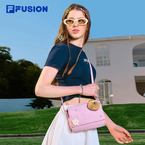 FILAFUSION斐乐女子挎包