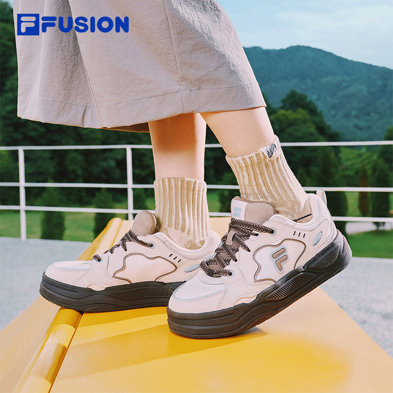 FILAFUSION情侣休闲轻便板鞋