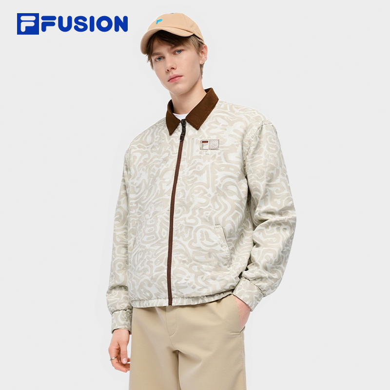 FILA FUSION | Mr Doodle联名斐乐潮牌翻领梭织外套2025冬季上衣