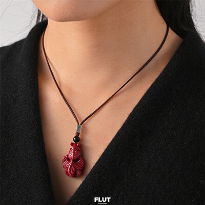 FLUT 新中式朱砂锦鲤吊坠项毛衣黑绳小众颈男女情侣