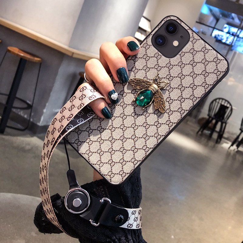 适用苹果11手机壳iphonexs max小蜜蜂7/8plus挂绳12全包时尚潮牌