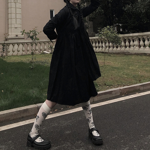 新款春夏chic暗黑系复古玫瑰花小腿袜黑色白色提花天鹅绒中筒袜