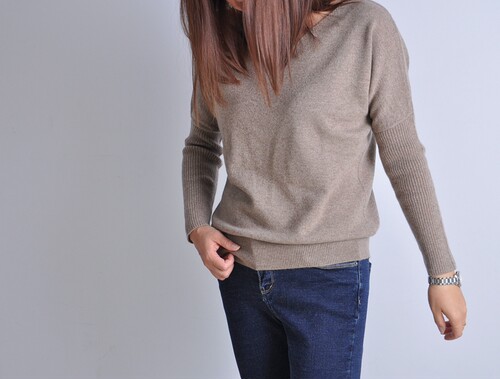 法国国轻纯羊绒纯套头长袖