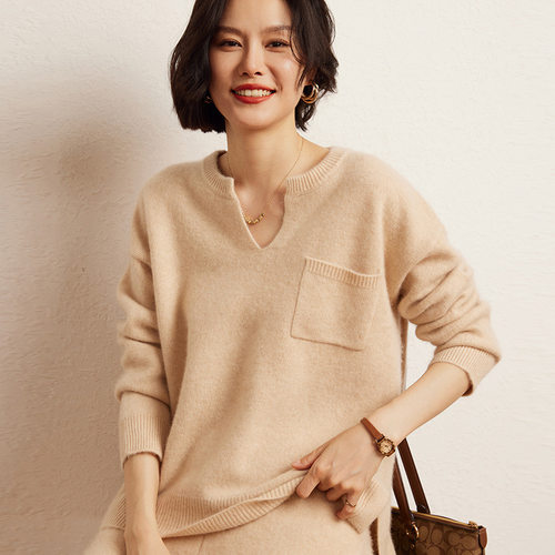 山羊绒2025秋冬新款女宽松圆V领纯色带兜套头长袖打底针织衫毛衣