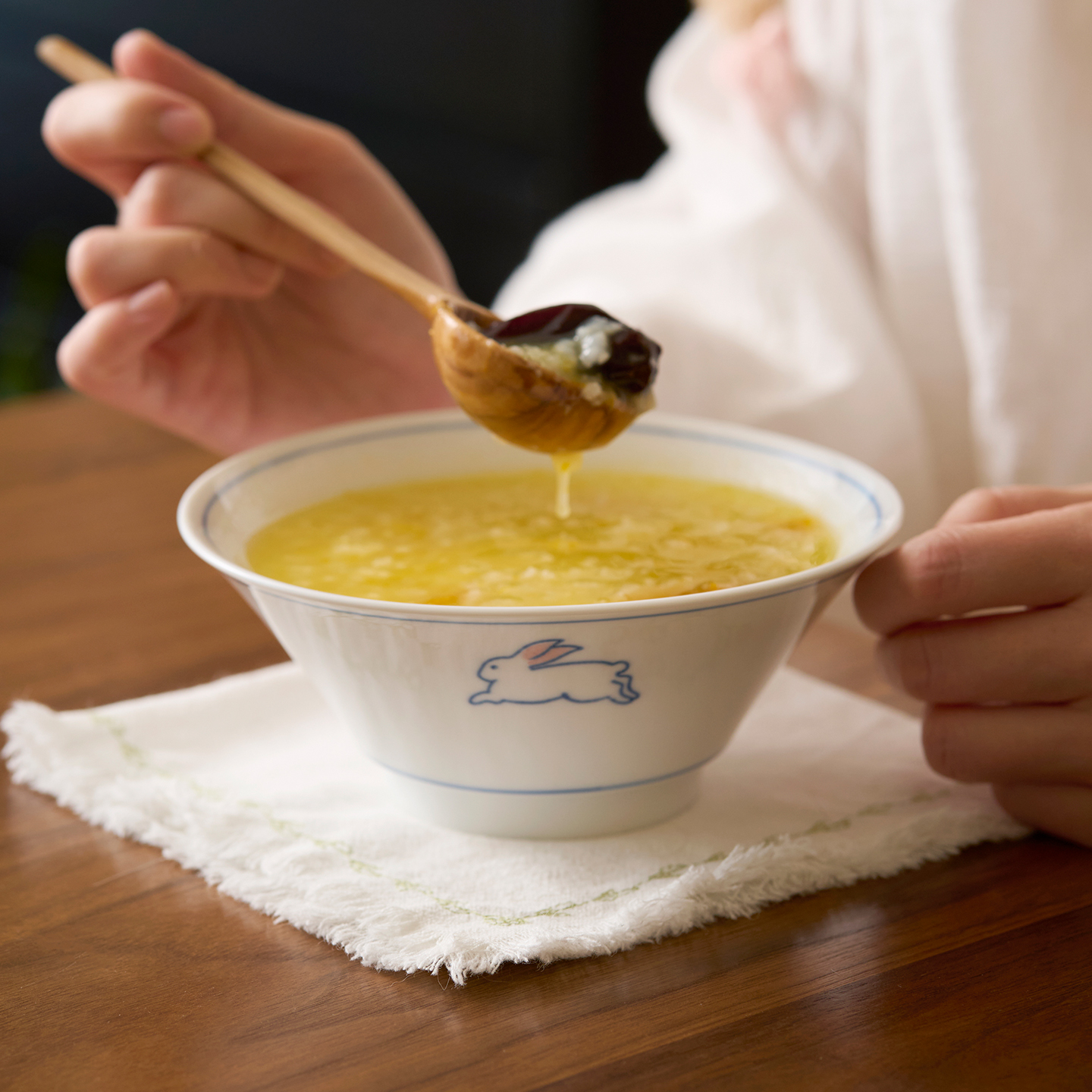 【肆月中式兔子斗笠碗面碗】