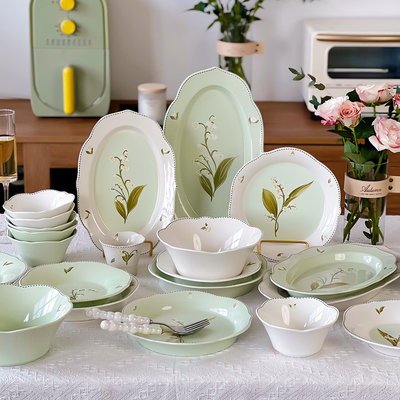 肆月乔迁新居餐具套装陶瓷家用碗碟碗筷盘子组合2025款轻奢高级感