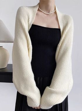 French Style  Waistle Skirt Outer Knitted Cardig