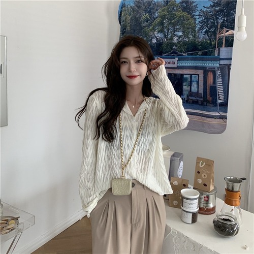 2022 Korean version is thin, versatile, trendy, niche, chic, retro pleated long sleeved shirt, sweet, loose cardigan, blouse, female