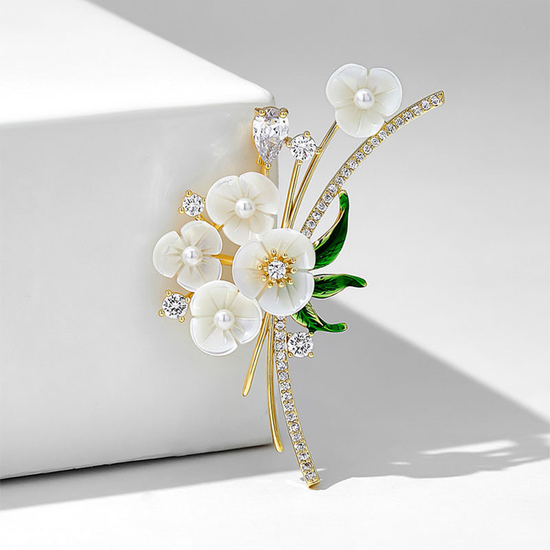 【1折专区】丨品牌撤柜丨精致花朵胸针高档珍珠胸花轻奢别针配饰图片