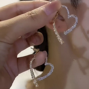 双色高级感后挂式爱心耳环交叉时尚小众耳饰百搭新款气质耳坠银针