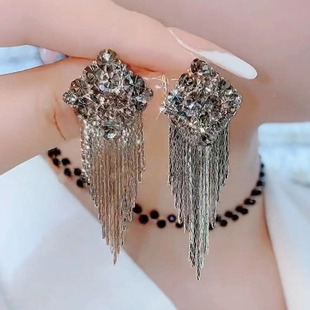 满钻长款流苏气质耳环高级感银针耳坠女锆石菱形几何耳饰新款爆款
