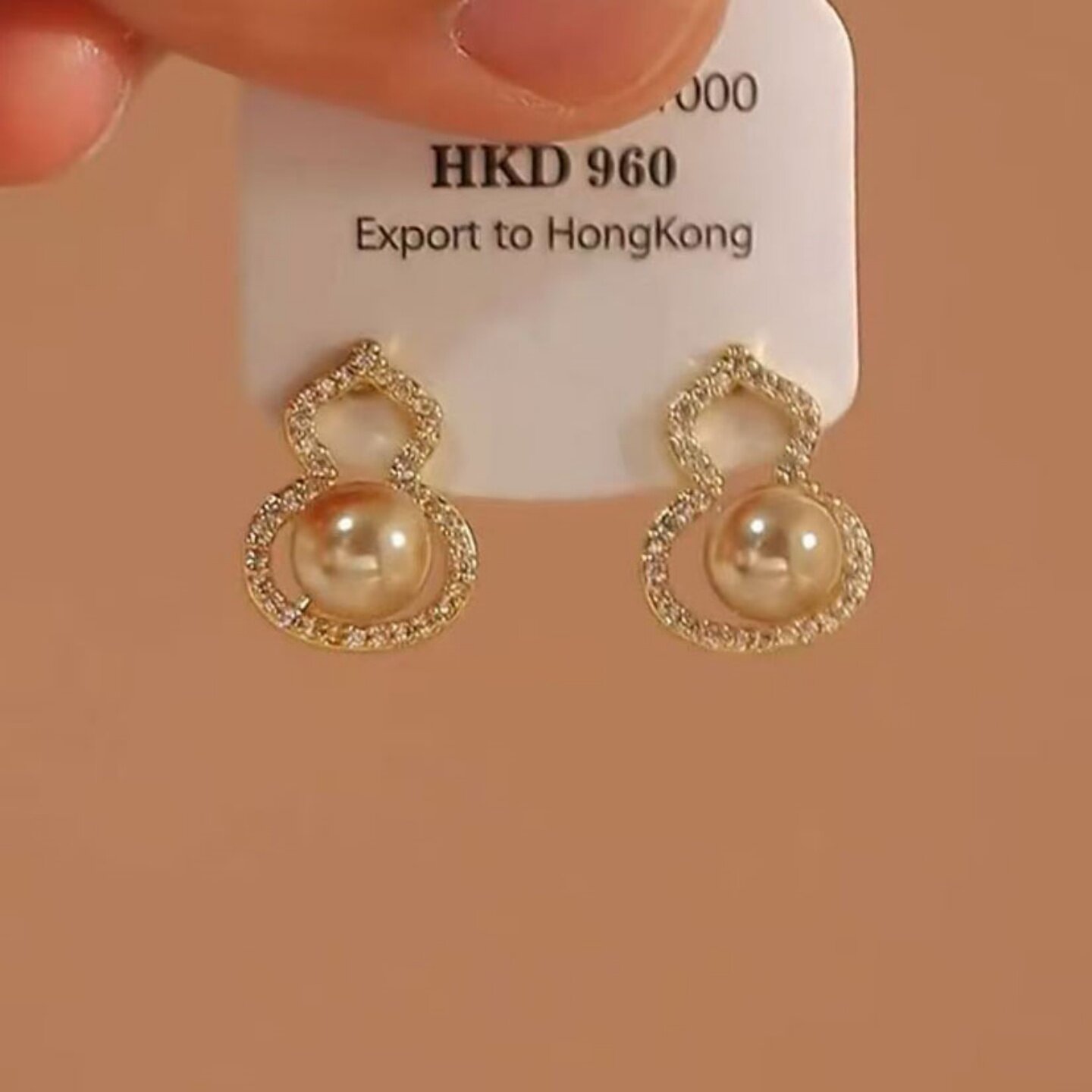 镶钻葫芦耳钉香槟色珍珠耳环女