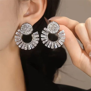 精致轻奢锆石圆圈满钻耳钉纯银针气质简约百搭耳饰时尚 名媛耳环女