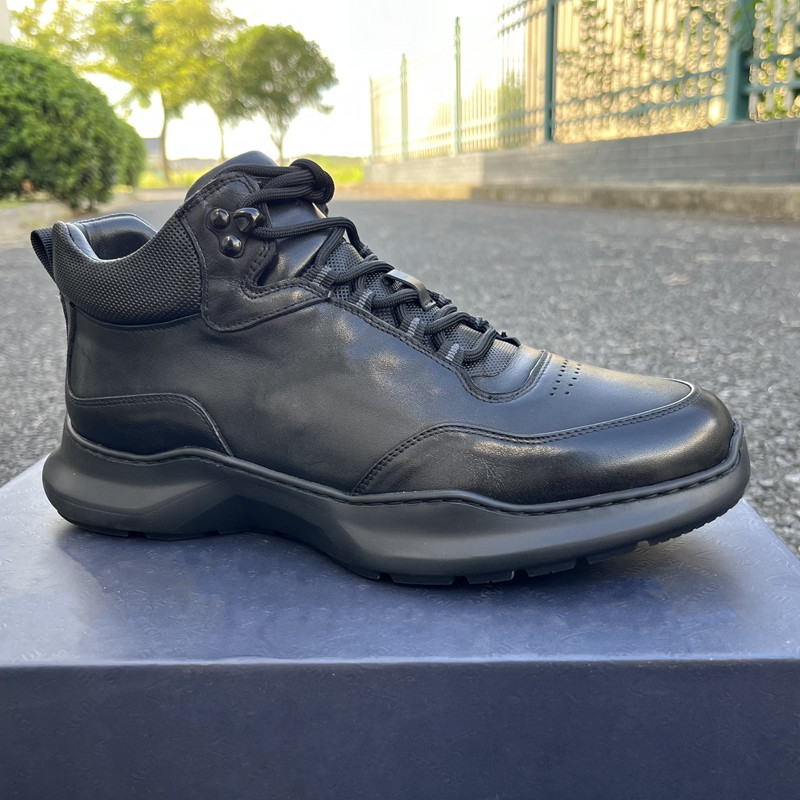 新款撤柜清仓男鞋真牛皮户外加绒运动高帮鞋时尚软皮保暖跑鞋轻便